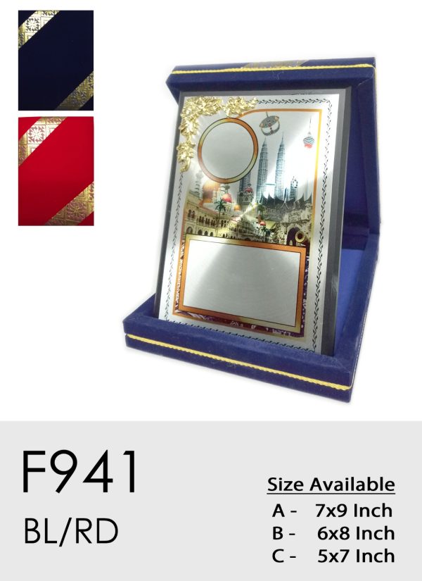 F941 Plaque - Velvet Box