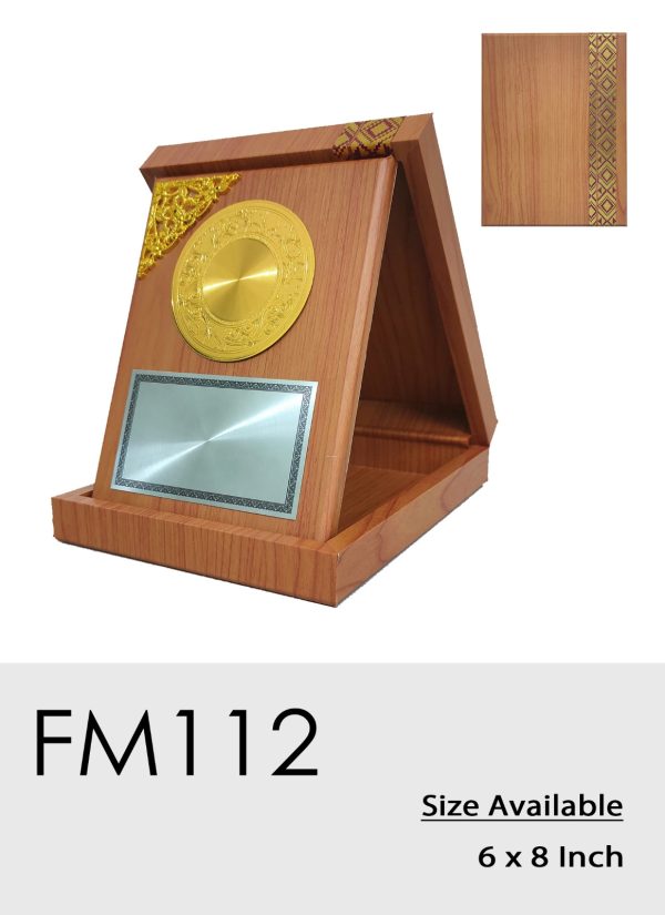FM112 Plaque - Wooden Box
